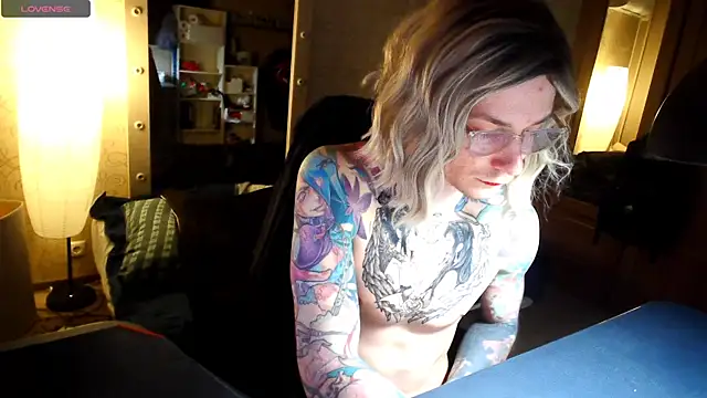 Julia dolls online show from 04-23-26, 07:27