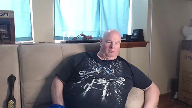 Snapshot of harley99574 chatting on 11-27-25, 02:41 harley99574 online show from 11-27-25, 02:41