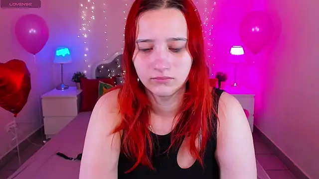 Snapshot of RachelPirce chatting on 02-11-25, 02:03 RachelPirce online show from 02-11-25, 02:03