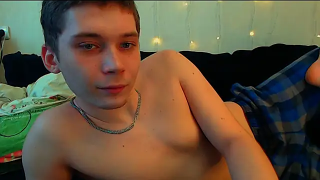 Snapshot of __sugarrebit chatting on 12-19-24, 08:23   sugarrebit online show from 12-19-24, 08:23