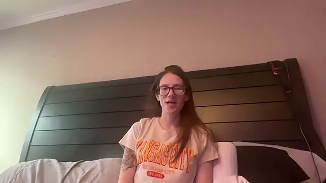 yourstrulylivy69 online show from 02-06-25, 02:48