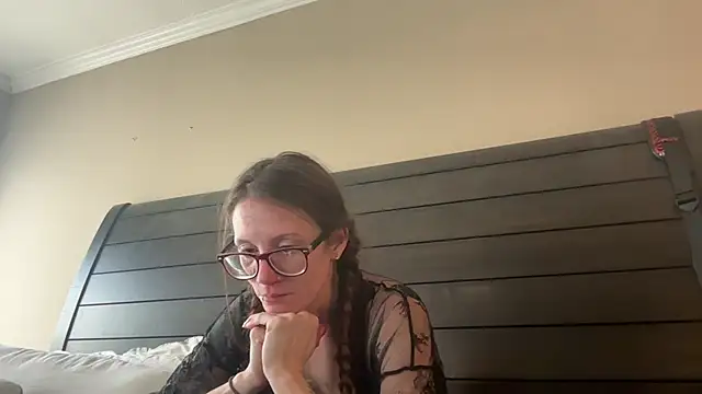 yourstrulylivy69 online show from 02-20-25, 08:47