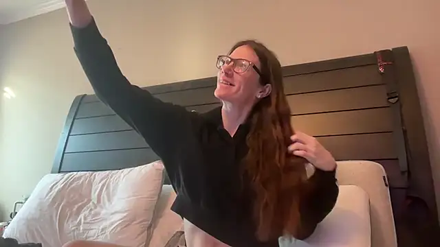 yourstrulylivy69 online show from 02-23-25, 02:46