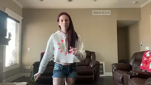 yourstrulylivy69 online show from 03-11-25, 08:31
