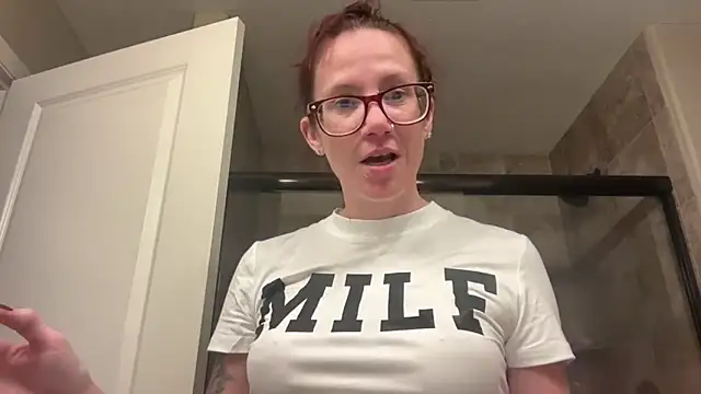 yourstrulylivy69 online show from 09-17-25, 02:08