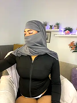 Snapshot of jazmin_anbar chatting on 11-12-25, 07:13 jazmin anbar online show from 11-12-25, 07:13