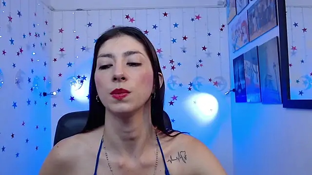 Snapshot of aitana_ag chatting on 02-19-25, 06:21 aitana ag online show from 02-19-25, 06:21