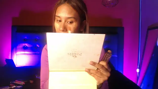 Snapshot of Nicole_Brown1126 chatting on 03-21-25, 03:55 Nicole Brown1126 online show from 03-21-25, 03:55