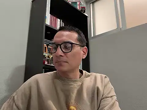 alex ruiz85 online show from 06-16-26, 10:12