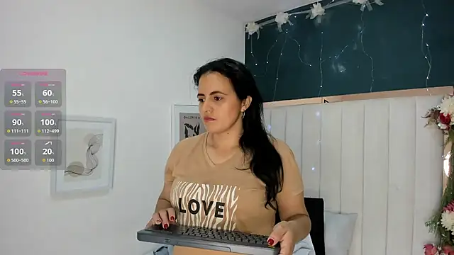 africa holmes online show from 11-25-25, 02:22