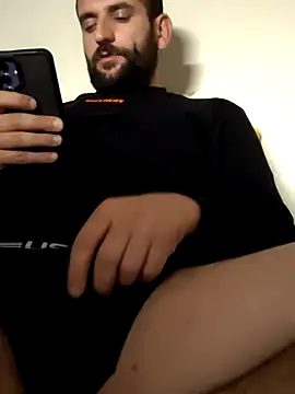 Snapshot of mertBy chatting on 12-13-24, 04:27 mertBy online show from 12-13-24, 04:27