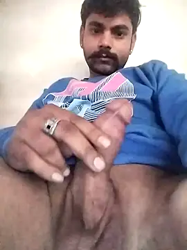 Snapshot of Solomen00 chatting on 12-18-24, 07:36 Solomen00 online show from 12-18-24, 07:36