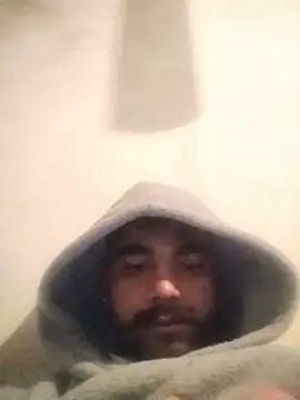 Snapshot of Solomen00 chatting on 12-26-24, 04:25 Solomen00 online show from 12-26-24, 04:25