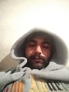 Snapshot of Solomen00 chatting on 12-31-24, 05:40 Solomen00 online show from 12-31-24, 05:40