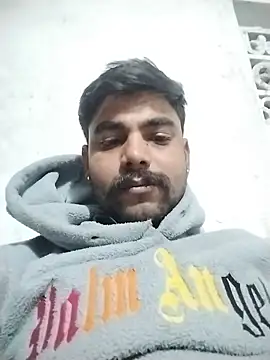 Snapshot of Solomen00 chatting on 01-09-25, 04:39 Solomen00 online show from 01-09-25, 04:39