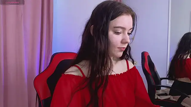 Snapshot of Lana__Cute_ chatting on 01-06-25, 12:13 Lana Cute online show from 01-06-25, 12:13