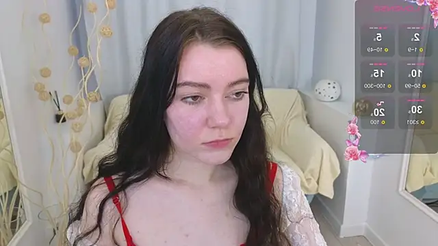 Snapshot of Lana__Cute_ chatting on 02-01-25, 02:13 Lana Cute online show from 02-01-25, 02:13