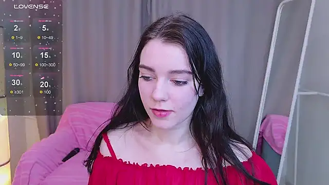 Snapshot of Lana__Cute_ chatting on 03-07-25, 12:01 Lana Cute online show from 03-07-25, 12:01