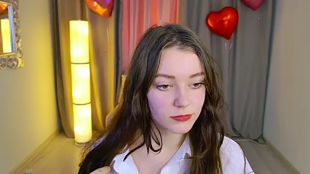 Lana  Cute  online show from 02-19-26, 01:51