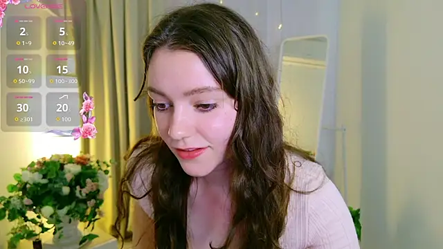 Lana  Cute  online show from 06-07-26, 04:00