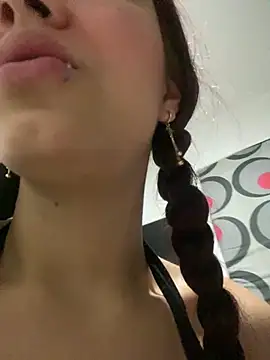 Snapshot of thamygomezz chatting on 01-29-25, 11:09 thamygomezz online show from 01-29-25, 11:09