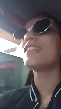 Snapshot of thamygomezz chatting on 10-06-25, 09:56 thamygomezz online show from 10-06-25, 09:56