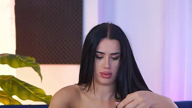 Snapshot of Jenna_Day chatting on 10-15-25, 08:58 Jenna Day online show from 10-15-25, 08:58