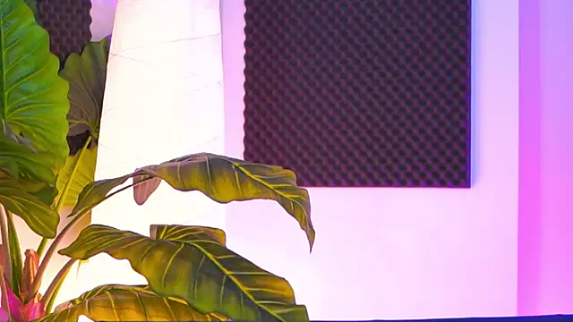 Snapshot of Jenna_Day chatting on 11-16-25, 04:40 Jenna Day online show from 11-16-25, 04:40