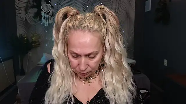 Penelope Pinky online show from 01-24-25, 08:00