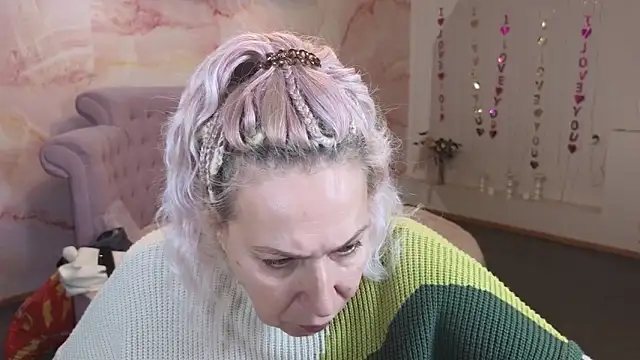 Penelope Pinky online show from 10-31-25, 11:55