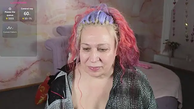 Penelope Pinky online show from 11-29-25, 08:06