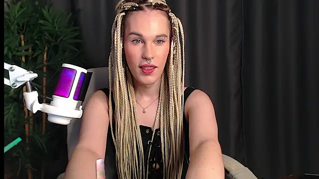 Cassie Bae online show from 11-26-25, 06:53