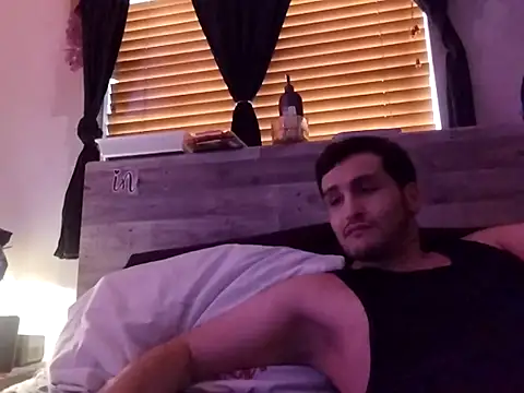 Snapshot of papittochulito chatting on 09-29-25, 04:56 papittochulito online show from 09-29-25, 04:56