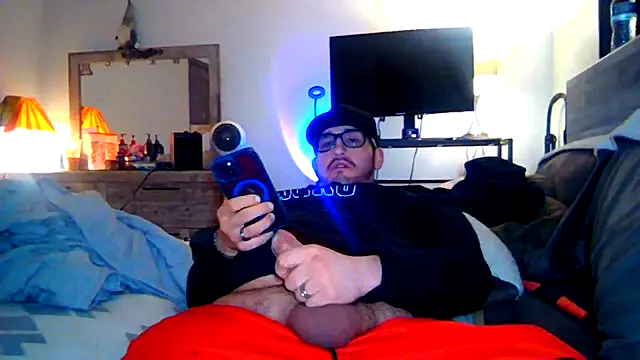 Snapshot of papittochulito chatting on 12-14-25, 05:35 papittochulito online show from 12-14-25, 05:35