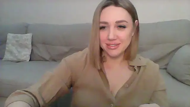 Snapshot of VickyLove047 chatting on 01-16-25, 04:17 VickyLove047 online show from 01-16-25, 04:17