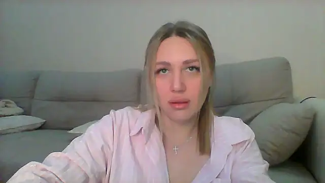 Snapshot of VickyLove047 chatting on 09-22-25, 03:58 VickyLove047 online show from 09-22-25, 03:58