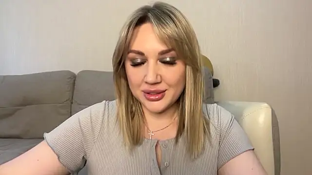 VickyLove047 online show from 05-26-26, 08:43