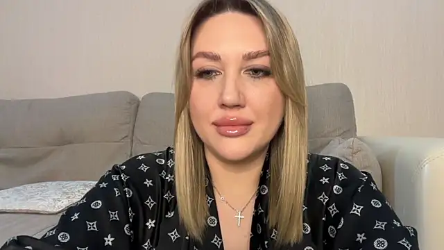 VickyLove047 online show from 06-28-26, 07:25
