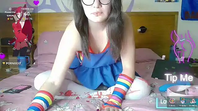 Snapshot of MilahHot13 chatting on 10-29-25, 02:03 MilahHot13 online show from 10-29-25, 02:03