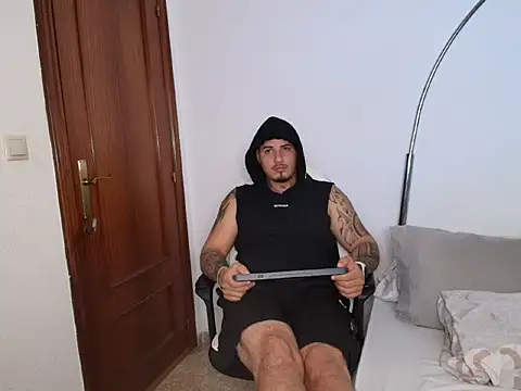 Snapshot of Geishastudios chatting on 09-24-25, 09:01 Geishastudios online show from 09-24-25, 09:01