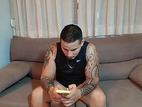 Snapshot of Geishastudios chatting on 11-16-25, 08:31 Geishastudios online show from 11-16-25, 08:31