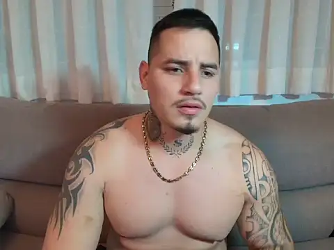 Snapshot of Geishastudios chatting on 11-25-25, 09:31 Geishastudios online show from 11-25-25, 09:31