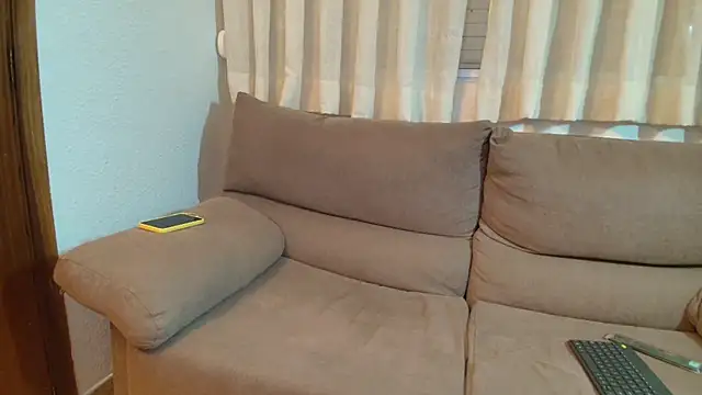 Snapshot of Geishastudios chatting on 12-16-25, 08:19 Geishastudios online show from 12-16-25, 08:19