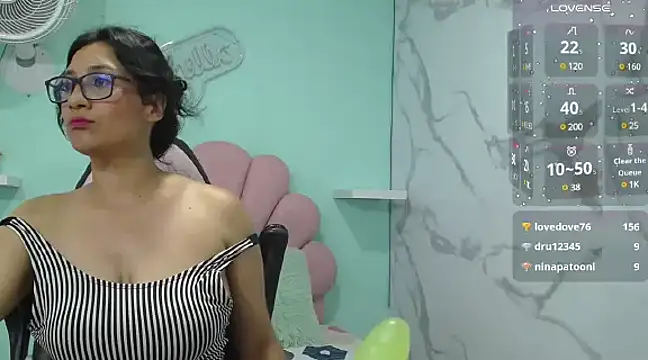 Snapshot of karime_sexygirl chatting on 02-03-25, 01:09 karime sexygirl online show from 02-03-25, 01:09