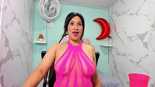 Snapshot of karime_sexygirl chatting on 10-04-25, 11:19 karime sexygirl online show from 10-04-25, 11:19