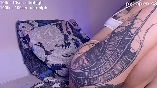  xxtina online show from 10-30-25, 05:53