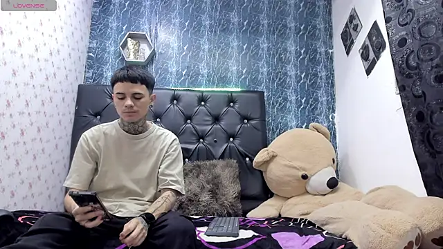 exotic hot couple online show from 02-05-26, 09:30