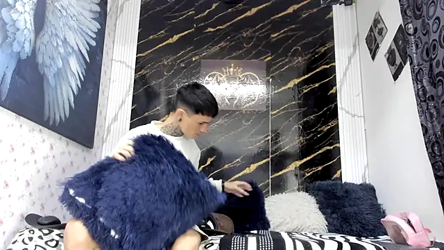Snapshot of exotic_hot_couple chatting on 07-20-26, 07:38 exotic hot couple online show from 07-20-26, 07:38