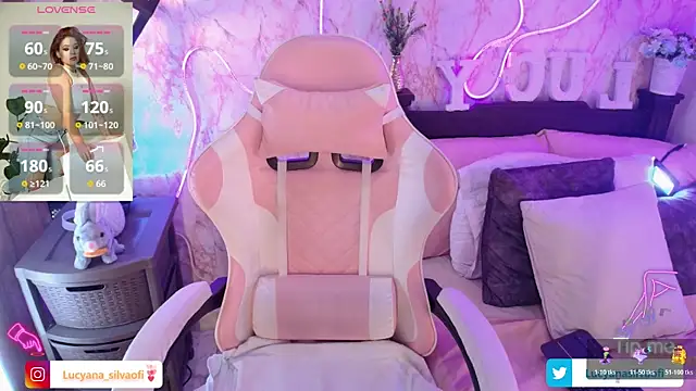 Snapshot of LucyanaSilva chatting on 11-20-25, 01:00 LucyanaSilva online show from 11-20-25, 01:00