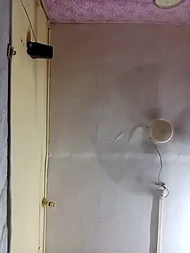 sunita-doll online show from 12-18-25, 03:40